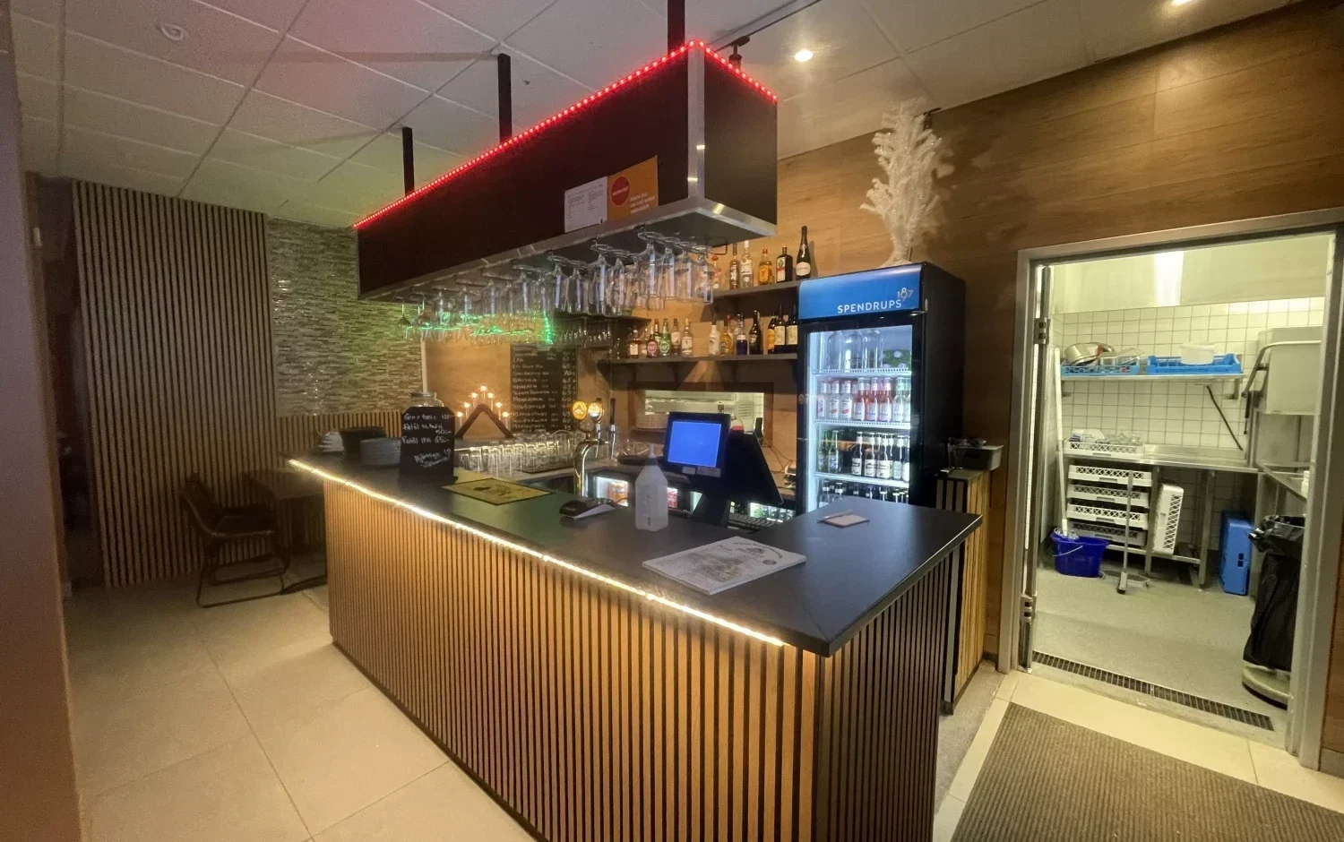 Pizzeria och restaurang i Örebro, ca 110 m² – bild 1