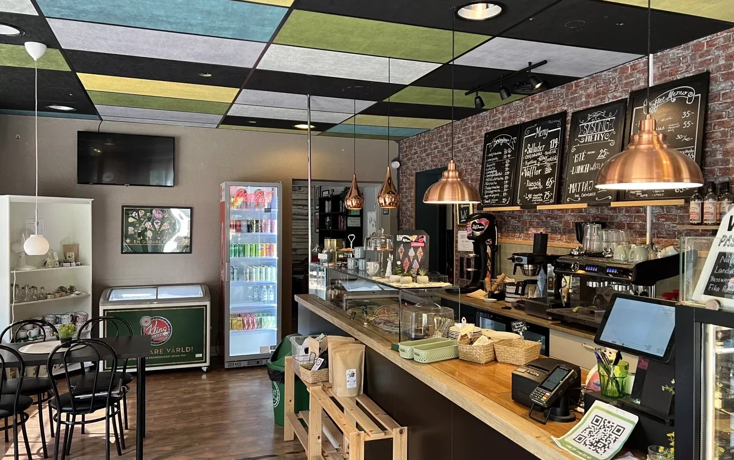 Café och konditori i Kumla, ca 159 m² – bild 1